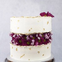 Wedding Cake - Faultline Fresh Flower Middle cake